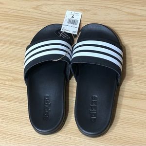 NWT Adidas Adilette Black Slides Unisex Size 7.